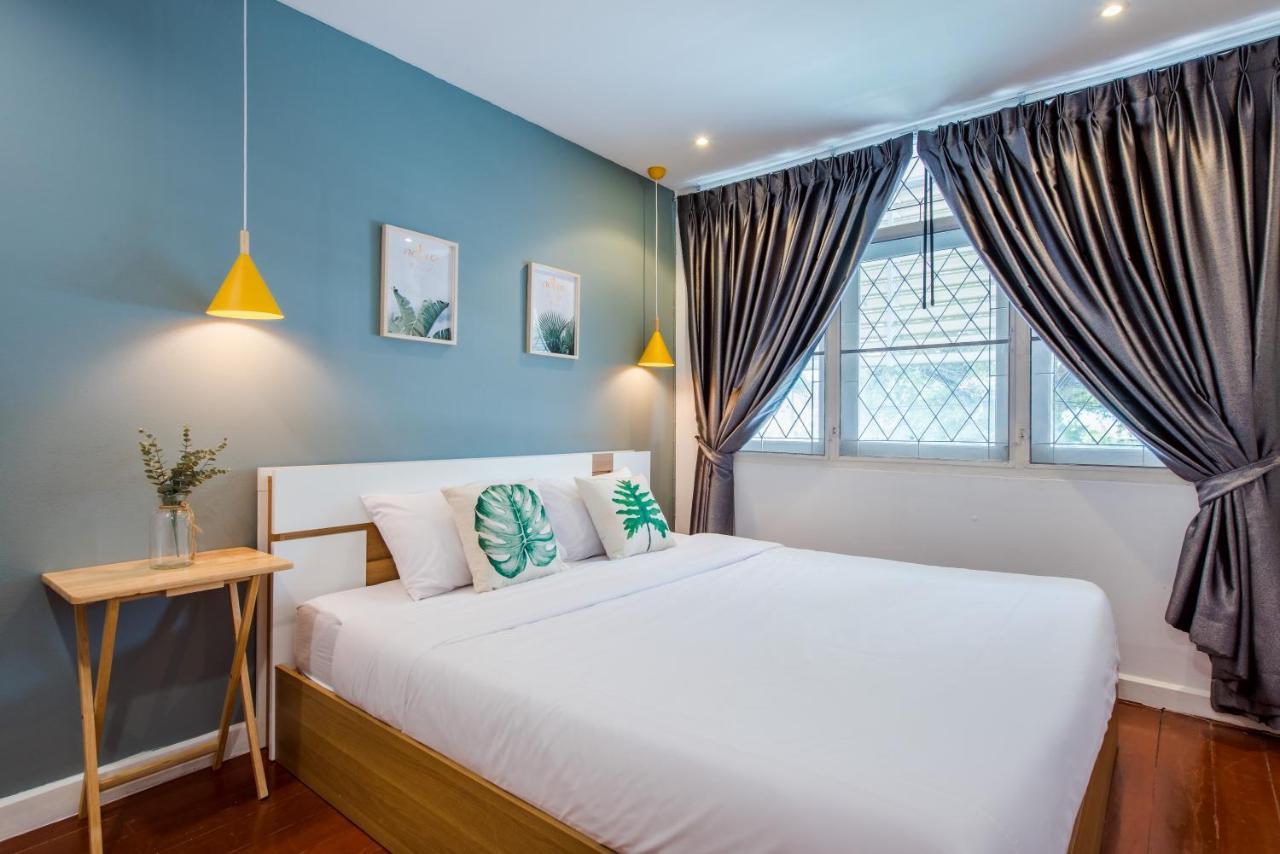 White Beach House Hua Hin 20 Second To The Beach Exterior foto